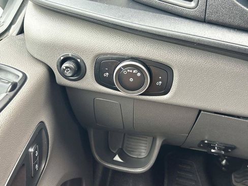 Used 2022 Ford Transit 350 DRW RWD image 38