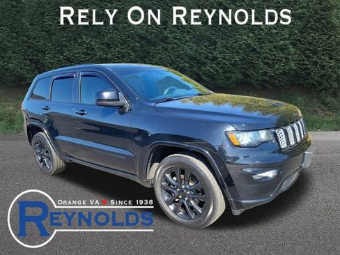 Used 2018 Jeep Grand Cherokee Altitude image 1