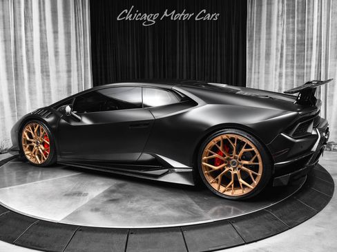 Used 2018 Lamborghini Huracan Performante image 3