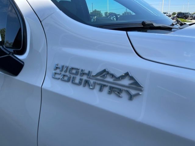 Certified 2022 Chevrolet Tahoe High Country AWD/4WD image 28
