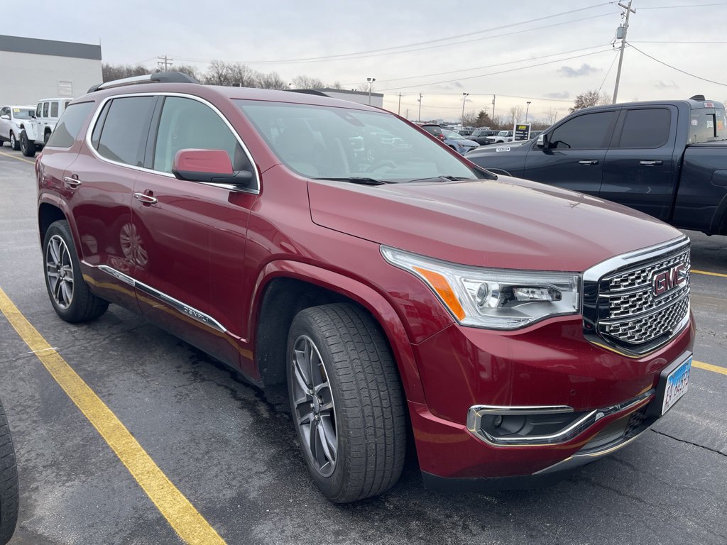 Used 2017 GMC Acadia Denali w/ Technology Package AWD/4WD image 2