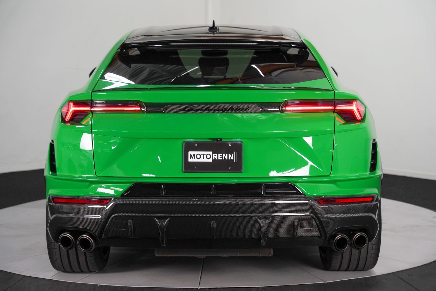Used 2023 Lamborghini Urus Performante AWD/4WD image 8