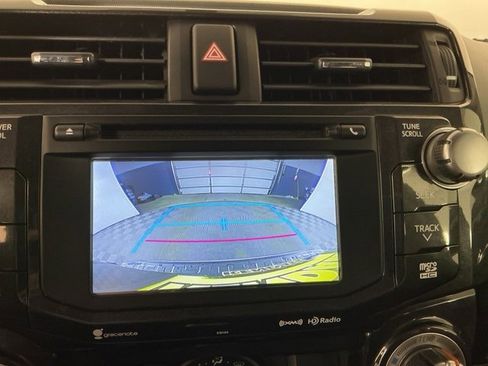 Used 2018 Toyota 4Runner TRD Off-Road Premium image 19