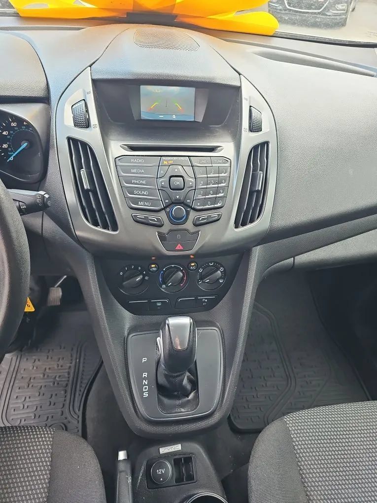 Used 2018 Ford Transit Connect XL FWD image 17