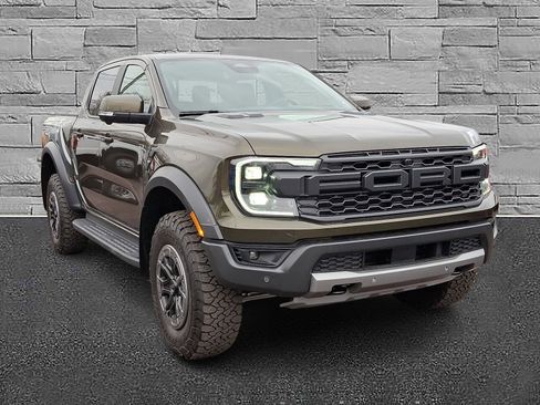 Used 2025 Ford Ranger Raptor image 2