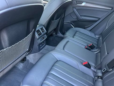 Used 2023 Audi Q5 2.0T Premium w/ Convenience Package AWD/4WD image 15