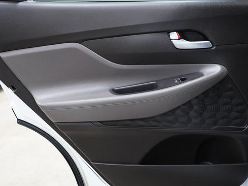 Used 2019 Hyundai Santa Fe SE FWD image 20