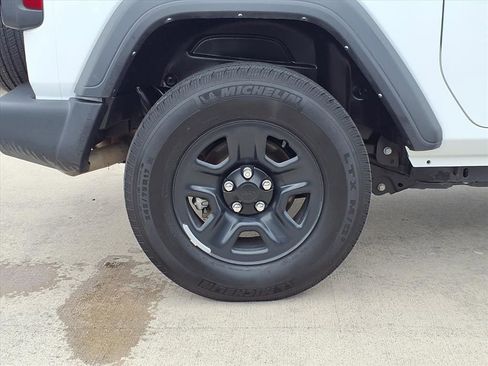 Used 2023 Jeep Wrangler Sport image 12