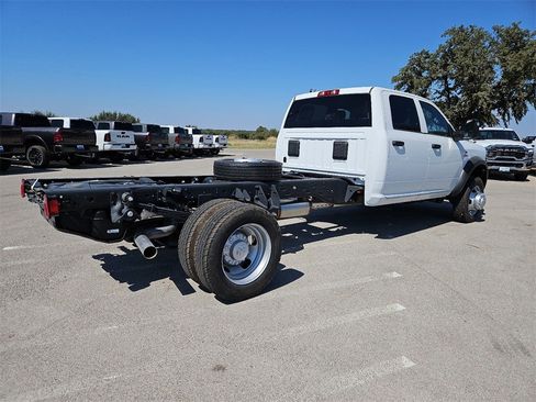 New 2026 RAM 5500 Tradesman w/ Chrome Appearance Group image 7