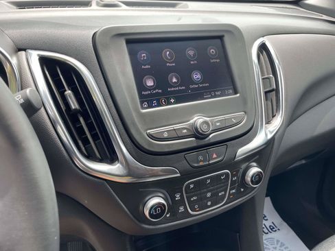 Used 2024 Chevrolet Equinox LT FWD image 11