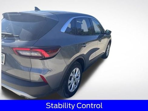Used 2024 Ford Escape Active w/ Cold Weather Package FWD image 4