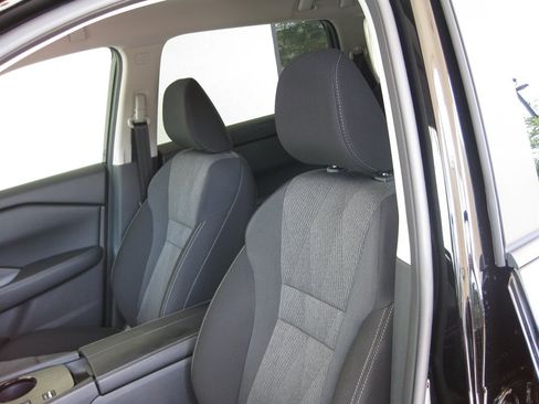 Used 2026 Nissan Rogue SV FWD image 21