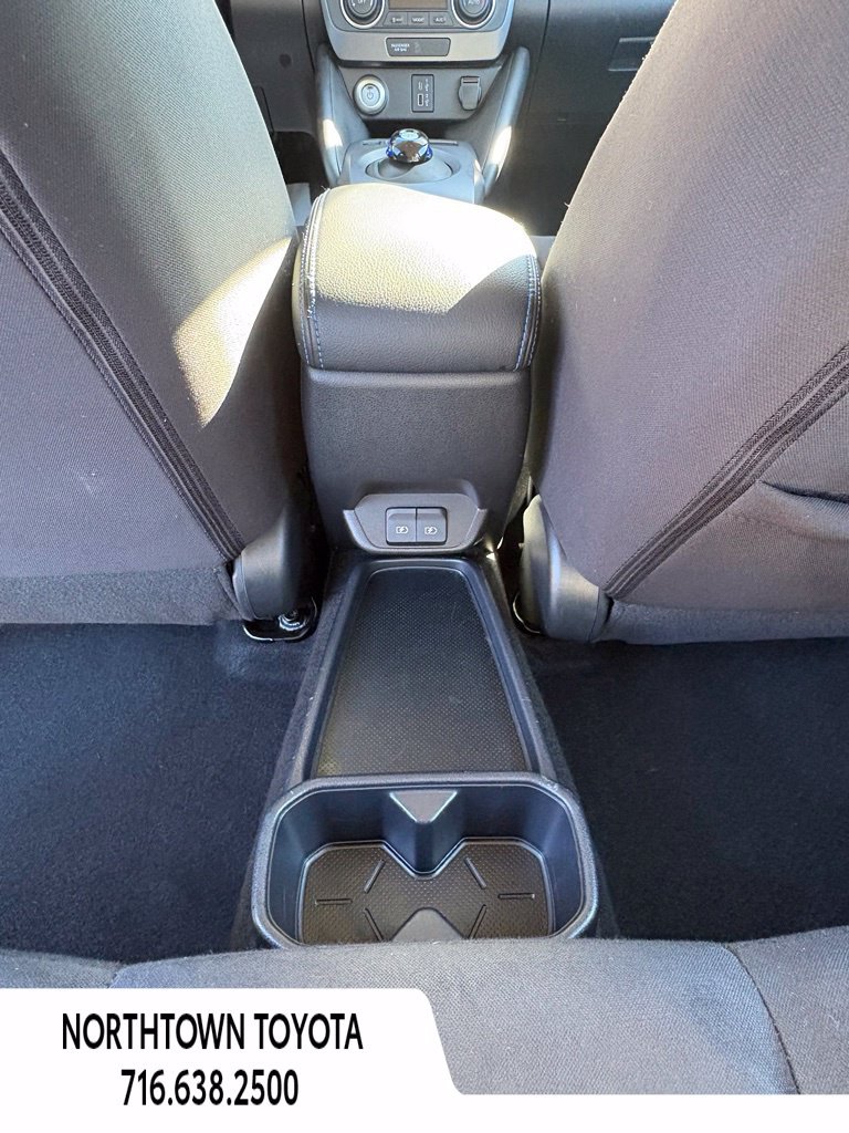 Used 2025 Nissan Leaf S FWD image 17