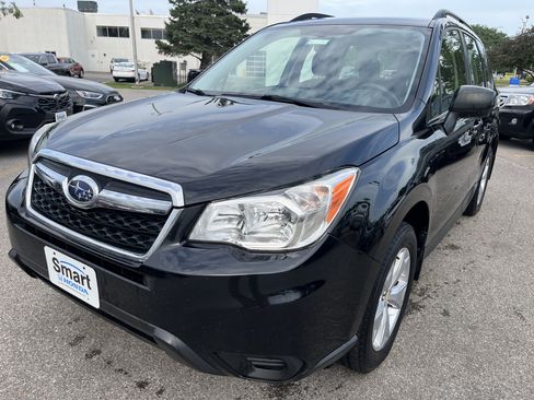 Used 2015 Subaru Forester 2.5i w/ Alloy Wheel Package AWD/4WD image 3