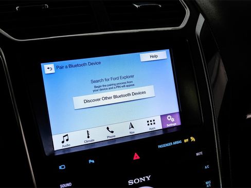 Used 2019 Ford Explorer Limited w/ Class III Trailer Tow Package image 29