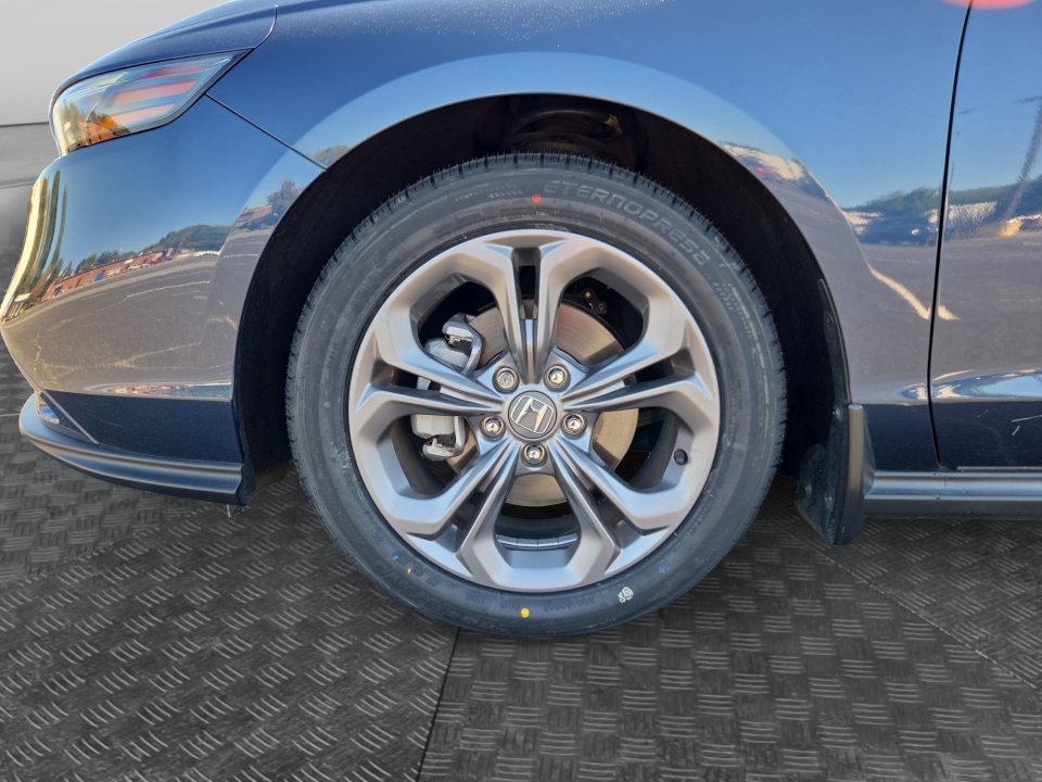 Used 2024 Honda Accord EX image 27