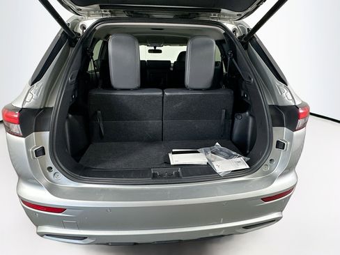 Used 2024 Mitsubishi Outlander SE image 30