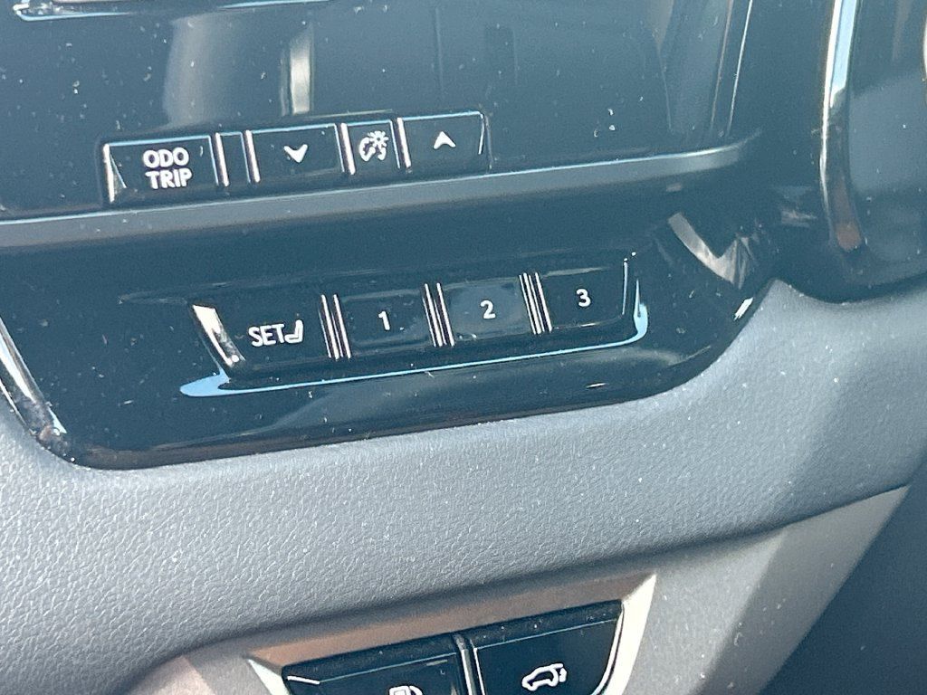 Used 2026 Lexus RX 350 Premium w/ Accessory Package (Z1) FWD image 18