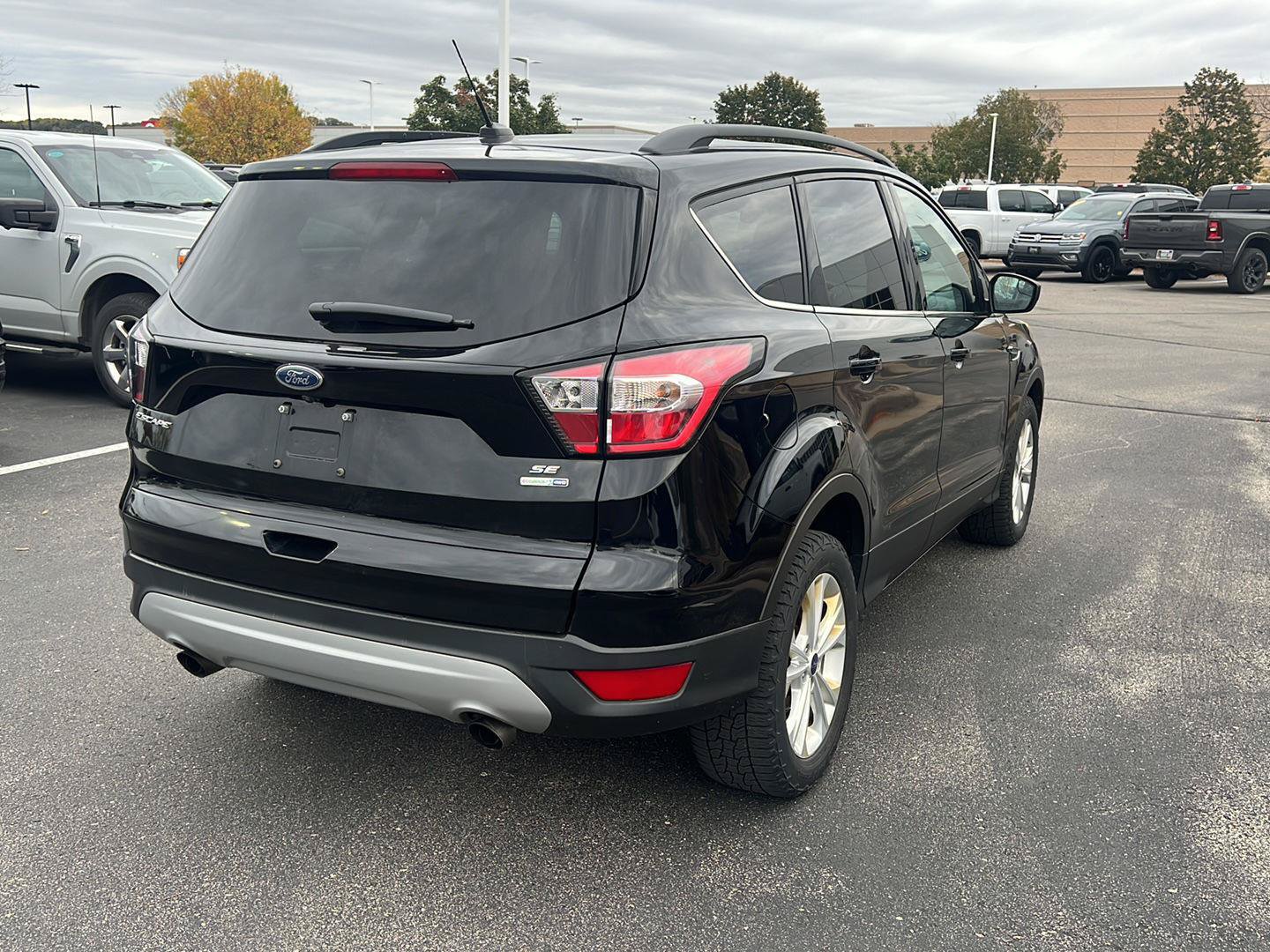 Used 2018 Ford Escape SE AWD/4WD image 6