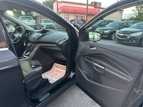 Used 2016 Ford Escape SE AWD/4WD image 18