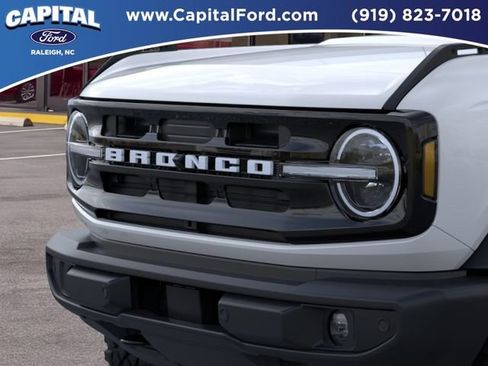 New 2026 Ford Bronco Outer Banks w/ Sasquatch Package AWD/4WD image 19