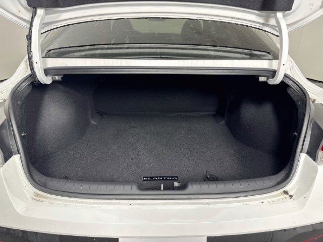 New 2026 Hyundai Elantra SEL FWD image 39