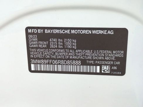 Used 2024 BMW 330i xDrive Sedan w/ Convenience Package image 38