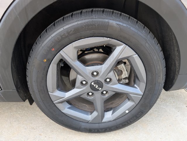 Used 2025 Kia K4 FWD image 9