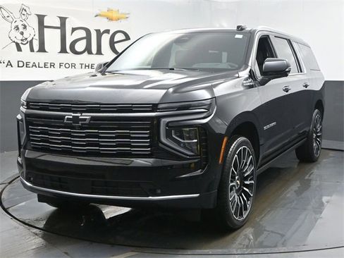 New 2026 Chevrolet Suburban High Country image 7