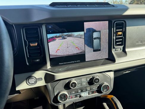 Certified 2023 Ford Bronco Badlands w/ Sasquatch Package image 33