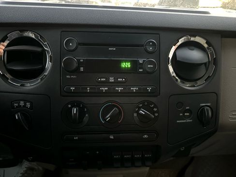 Used 2008 Ford F250 FX4 image 18