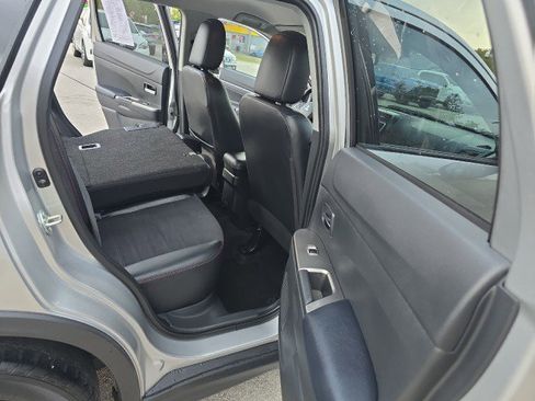 Used 2024 Mitsubishi Outlander Sport SE image 38