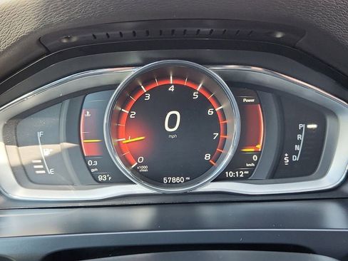 Used 2018 Volvo V60 T5 Cross Country AWD/4WD image 23