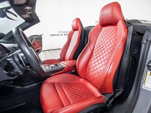 Used 2018 Audi R8 V10 plus image 18