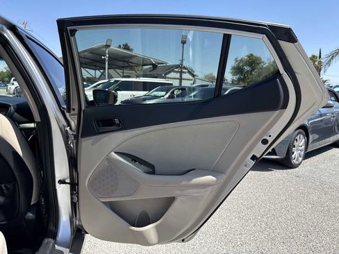 Used 2015 Kia Optima LX FWD image 18