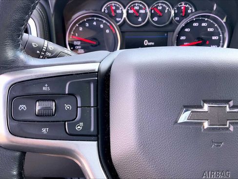 Used 2021 Chevrolet Silverado 1500 LT Trail Boss w/ Convenience Package II AWD/4WD image 24