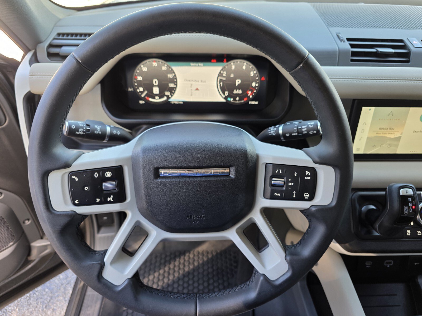 Certified 2024 Land Rover Defender 110 S AWD/4WD image 18