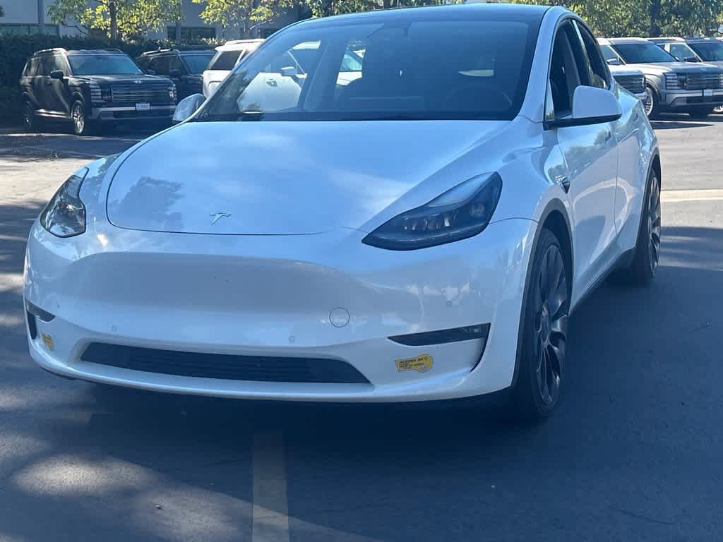 Used 2022 Tesla Model Y Performance AWD/4WD image 3