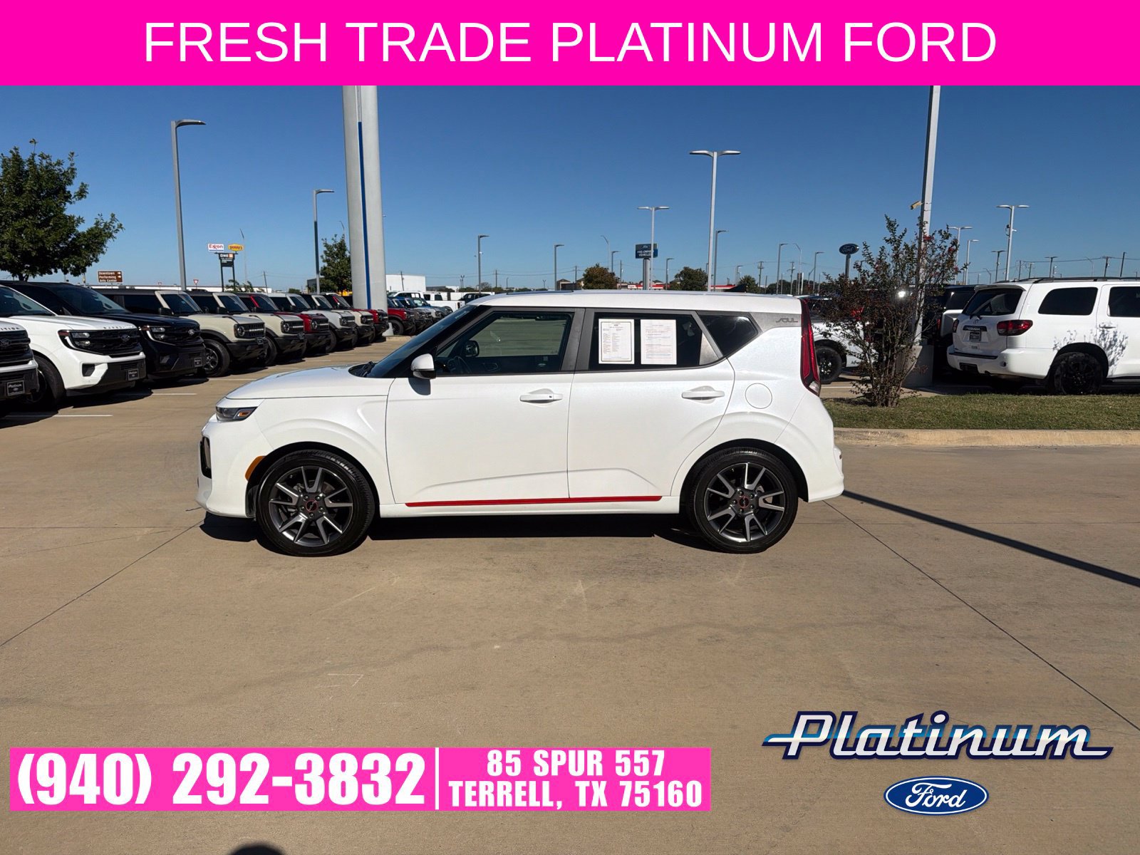 Used 2022 Kia Soul GT-Line FWD image 2