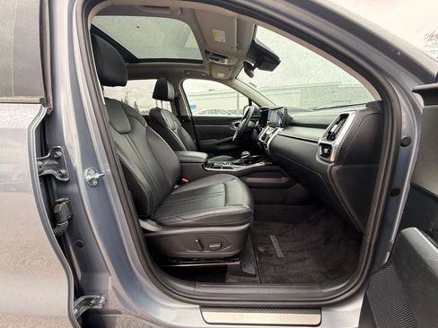 Used 2023 Kia Sorento SX AWD/4WD image 10