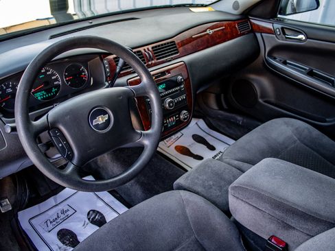 Used 2008 Chevrolet Impala LT image 19