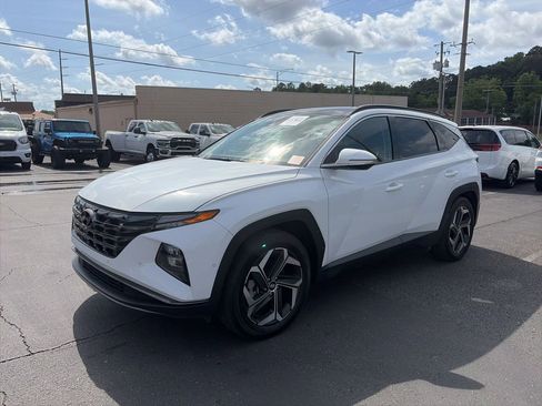 Used 2022 Hyundai Tucson Limited w/ Cargo Package FWD image 3