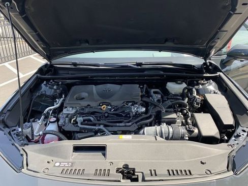 Used 2025 Toyota Camry XSE FWD image 16
