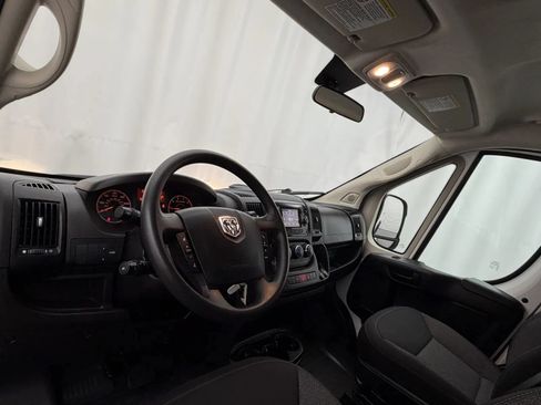 Used 2021 RAM ProMaster 2500 FWD image 10