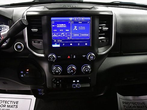 Used 2024 RAM 3500 Big Horn AWD/4WD image 31