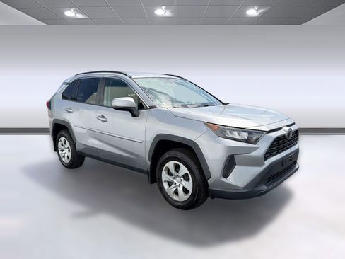 Used 2019 Toyota RAV4 LE w/ All Weather Liner Package AWD/4WD image 7