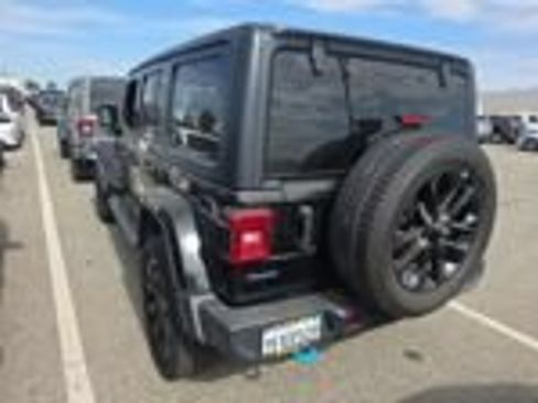 Used 2023 Jeep Wrangler Unlimited Sahara AWD/4WD image 8