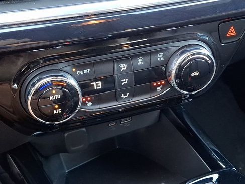 Used 2025 Chevrolet Trax RS w/ Driver Confidence Package image 15