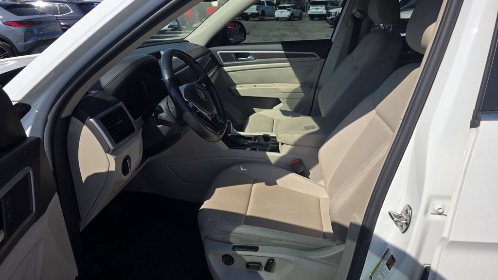 Used 2019 Volkswagen Atlas SEL FWD image 16