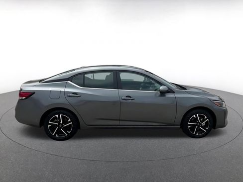 Used 2025 Nissan Sentra SV image 16